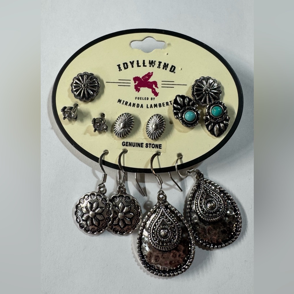 Idyllwind Silver And Blue Earring Collection 24$